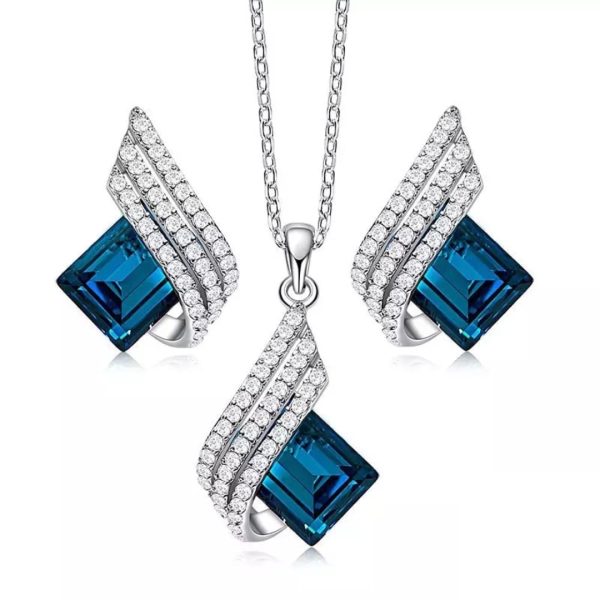 Platinum Plated Crystal Pendant