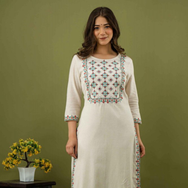 Women White Cotton Round Neck Kurti with Pant