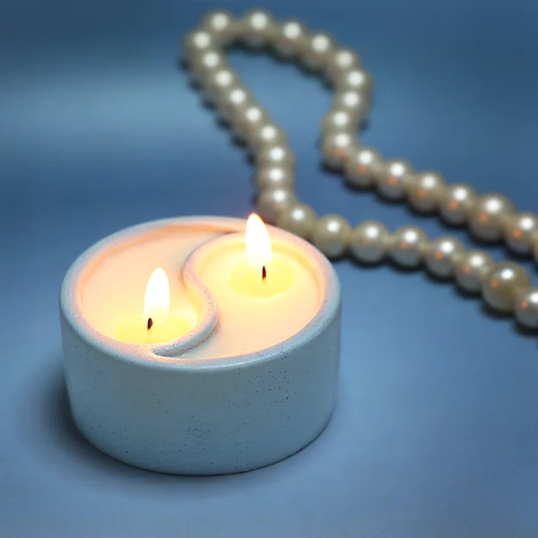 Yin Yang Scented Candle