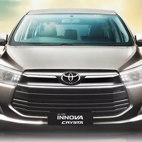 Toyota Innova Hycross - Image 2