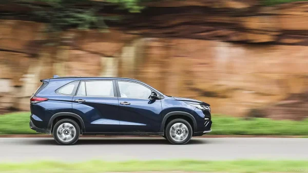 Maruti Invicto - Image 2
