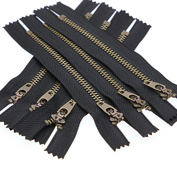 Metal Zippers With Brass Teeth