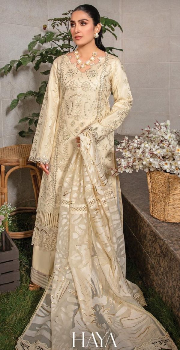 Rang Rasiya Carnation Embroidered Lawn